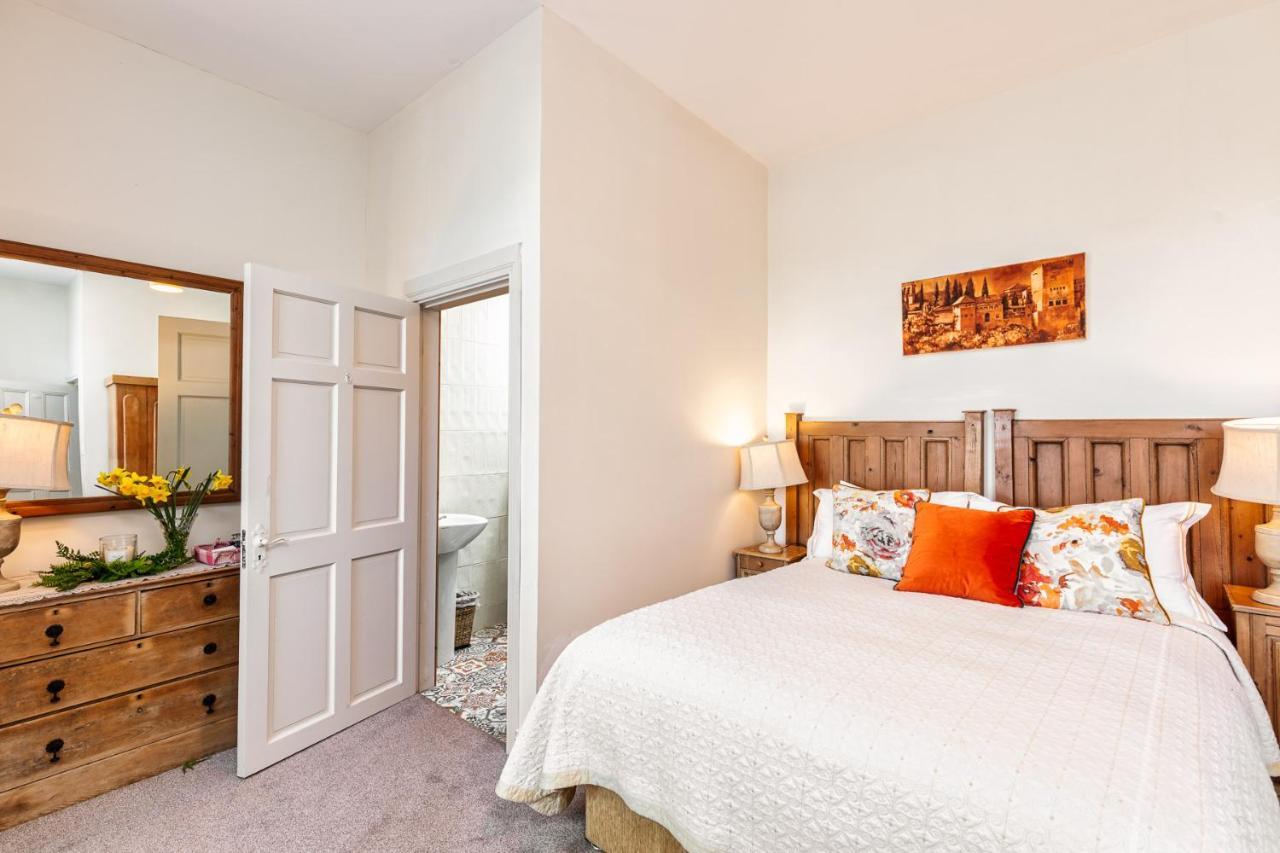 Granville House Apartments And Garden Suites Ballyferriter Zewnętrze zdjęcie