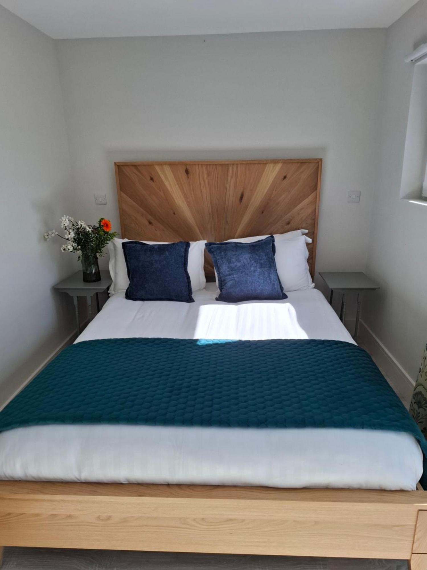 Granville House Apartments And Garden Suites Ballyferriter Zewnętrze zdjęcie